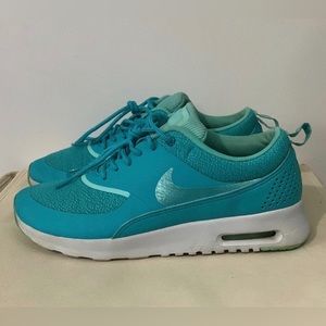 Nike Air Max Thea: Women’s 8
